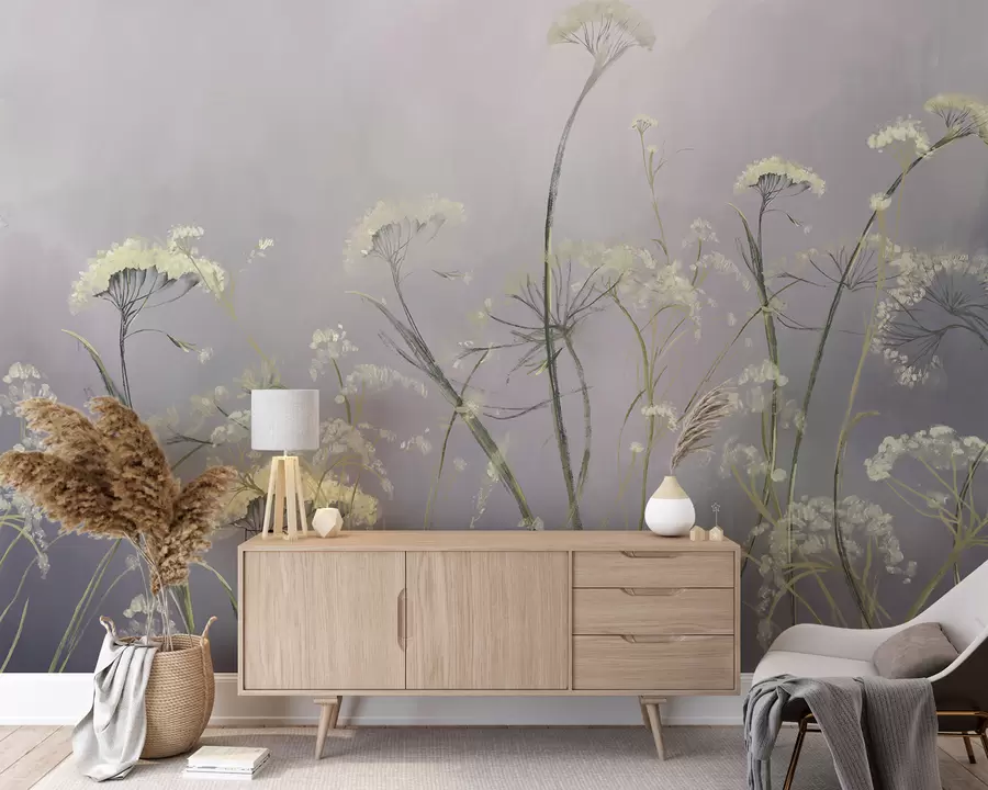 murales de pared Flores silvestres blancas en un campo brumoso con un fondo gris suave y borroso w00903