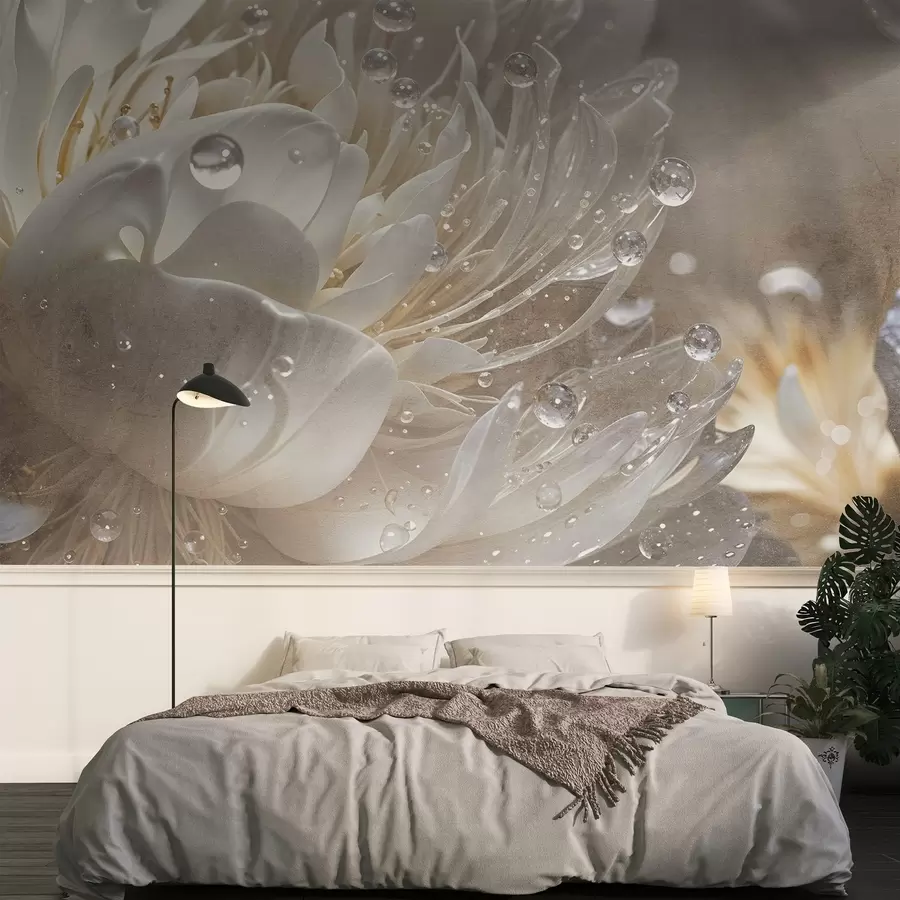 murales de pared Primer plano de una flor de peonía beige con gotas de agua en sus delicados pétalos, creando una atmósfera suave w08402