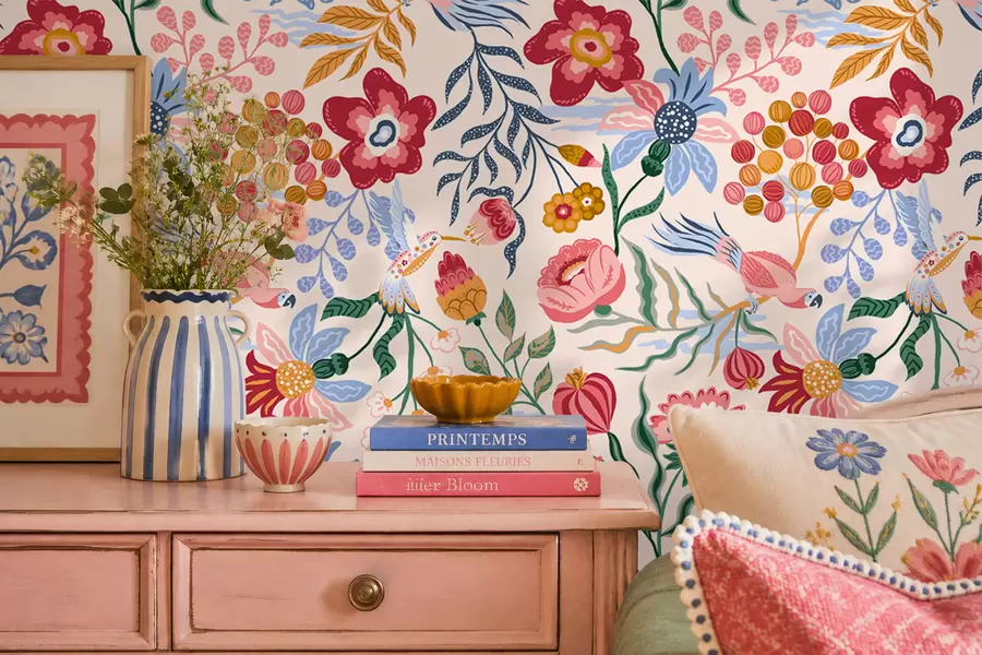 murales de pared Brillante composición de flores y bayas con loros a00046