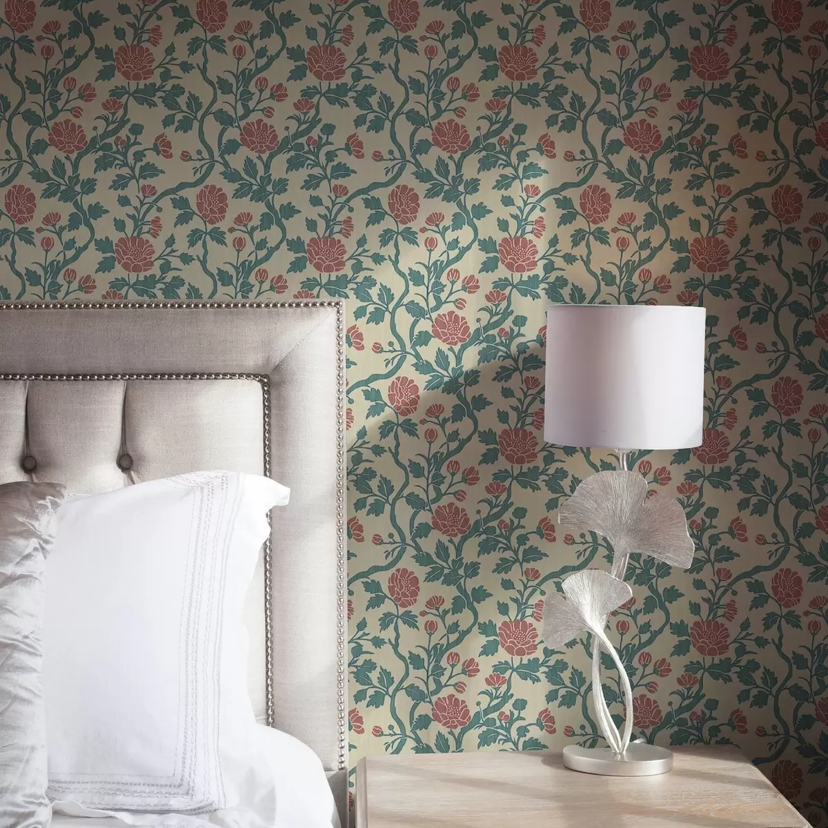 Papel pintado Flores rosas ornamentales sobre fondo beige a00414