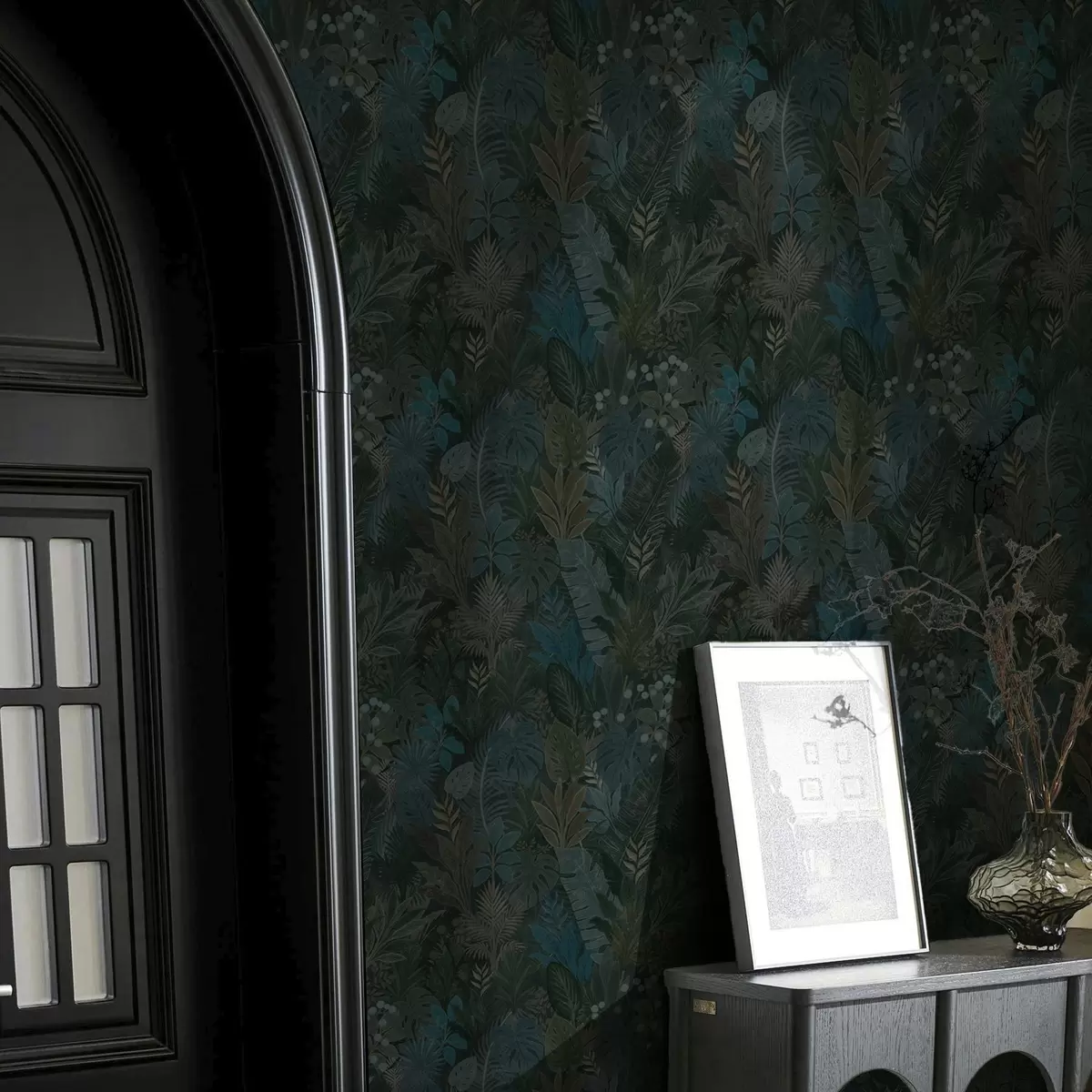 Papel pintado Follaje tropical verde oscuro con toques azules a00327