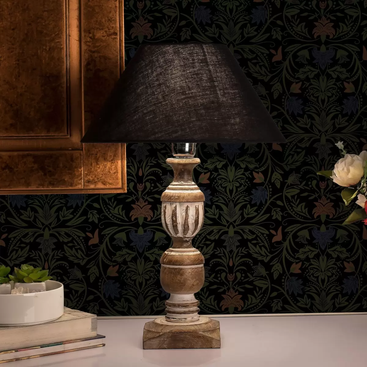 Papel pintado Ornamento oscuro con plantas de estilo clásico a00412