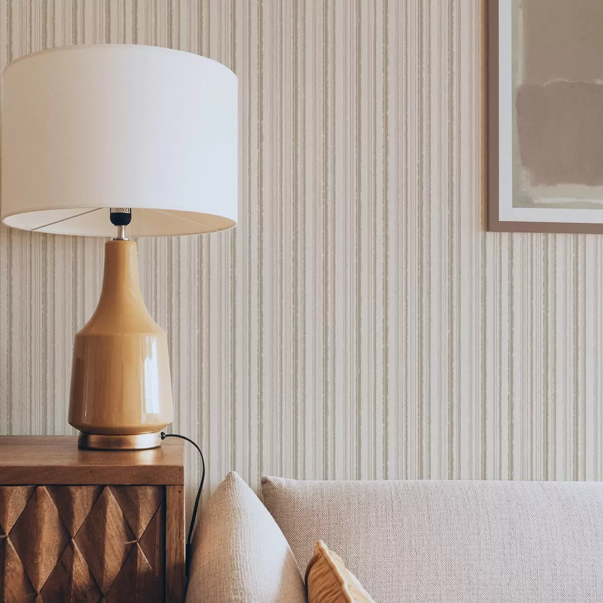 Papel pintado Rayas finas en tonos beige claro a00549