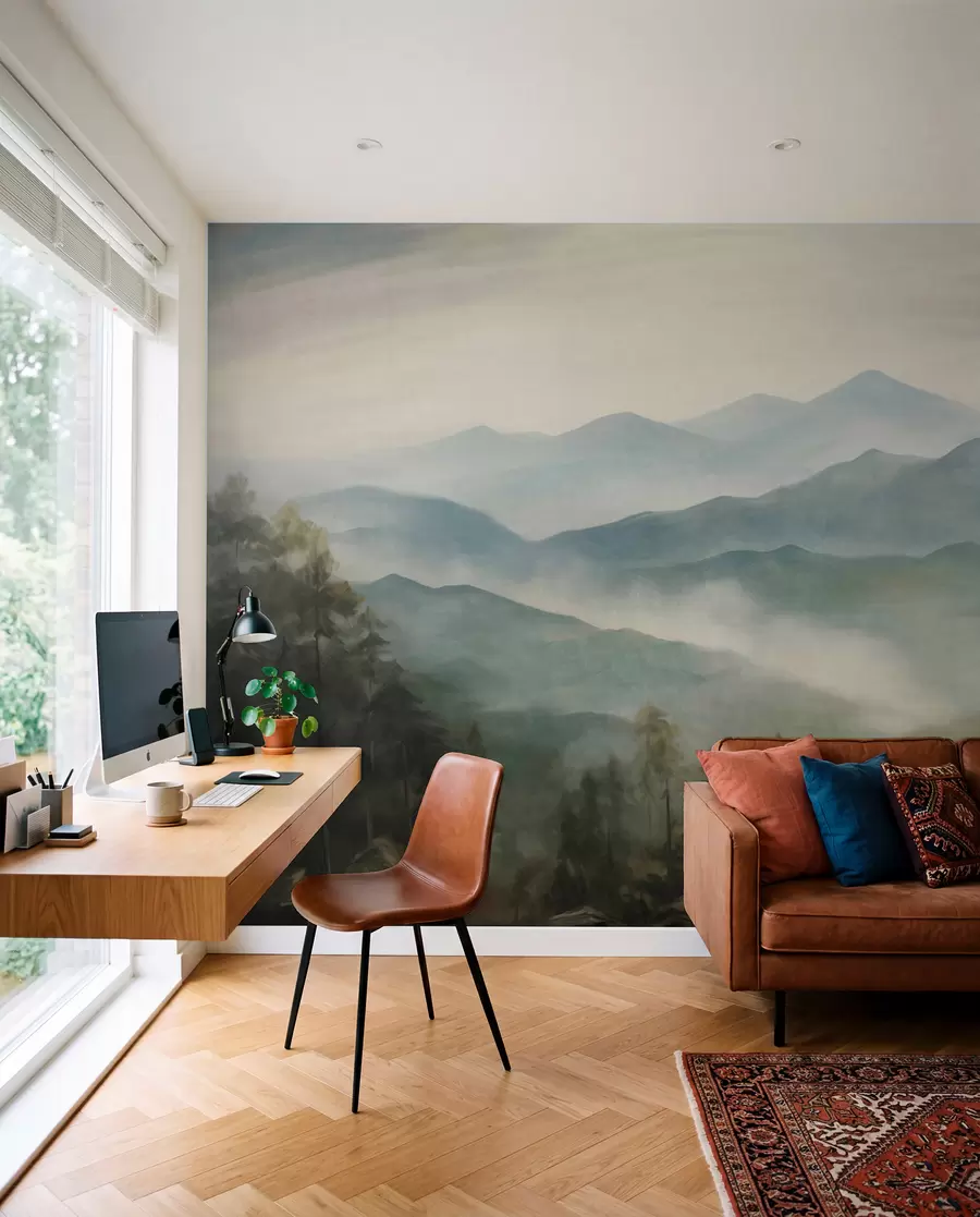 murales de pared Cordillera brumosa con árboles, niebla, cielo nublado, colores apagados, estilo de pintura paisajística w09424
