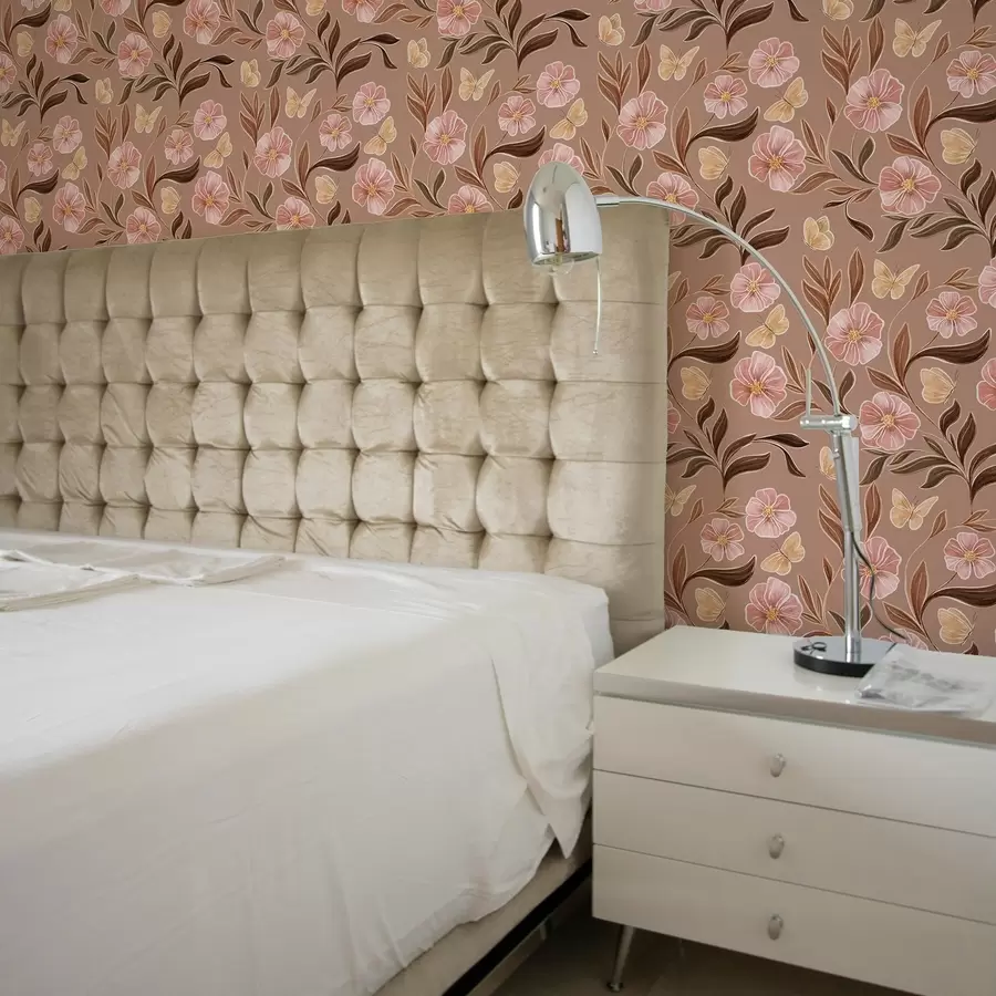 murales de pared Flores rosas y mariposas sobre un cálido fondo marrón a00633v1