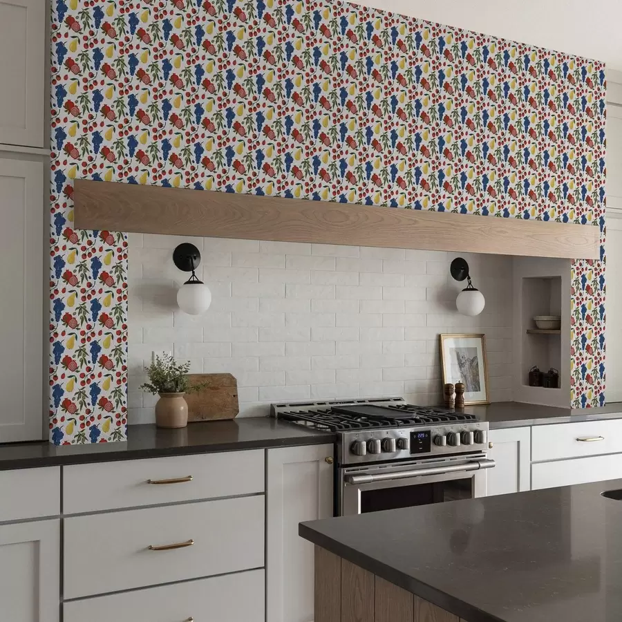 murales de pared Fruta jugosa: granadas, uvas, peras sobre fondo blanco a00801