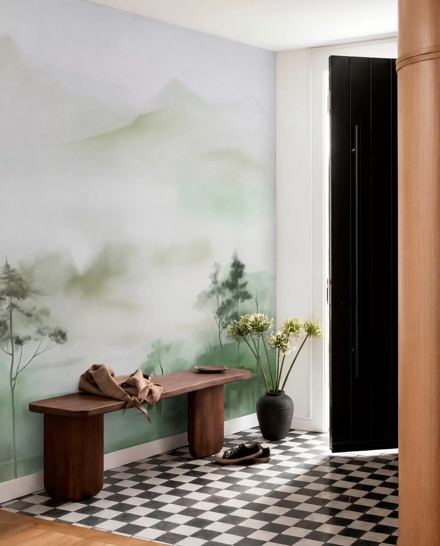 murales de pared Paisaje brumoso con árboles altos y montañas en tonos verdes y grises apagados, estilo minimalista, texturizado w09469