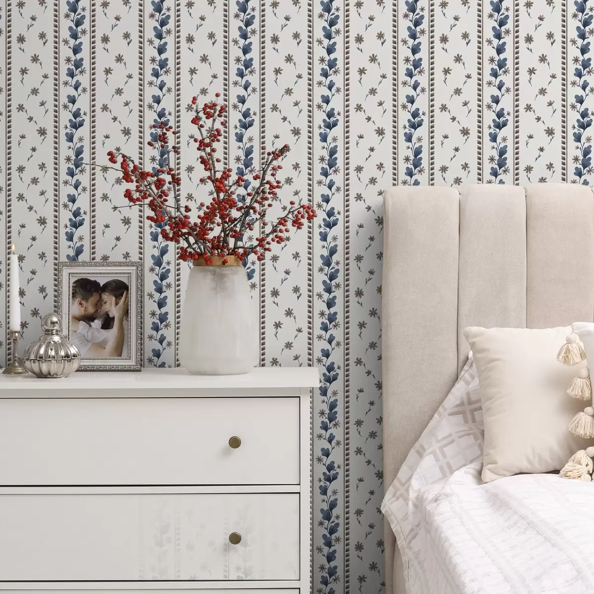 Papel pintado Rayas florales verticales en tonos azul y marrón a00811v2