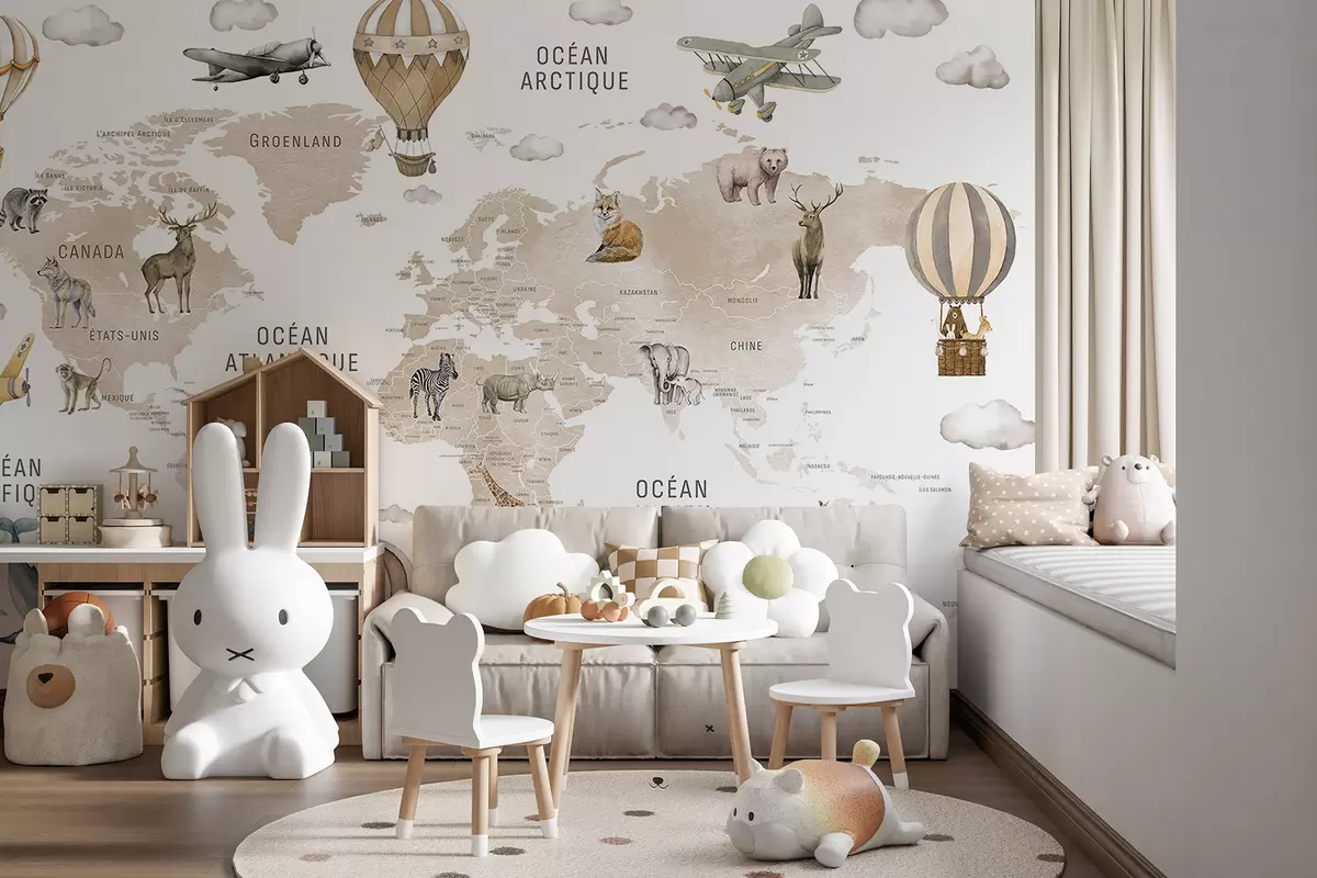 murales de pared Mapa infantil en estilo acuarela con animales y globos aerostáticos. Idioma francés. Color beige. c00001frv2