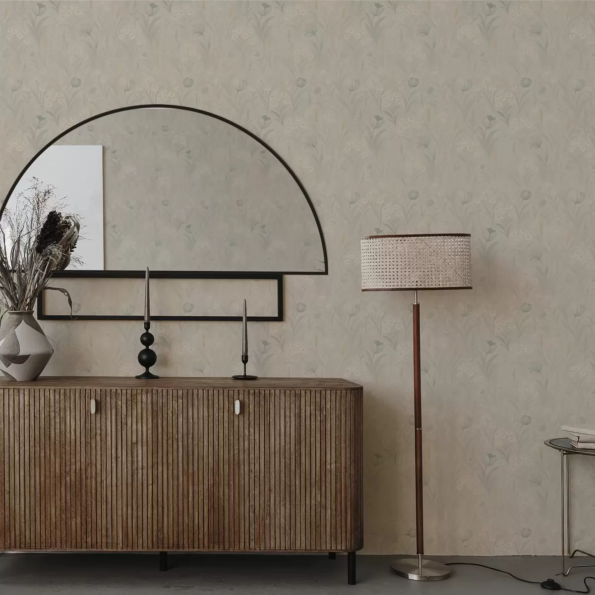 Papel pintado Suave pradera con tulipanes y margaritas, salvia pastel a00779