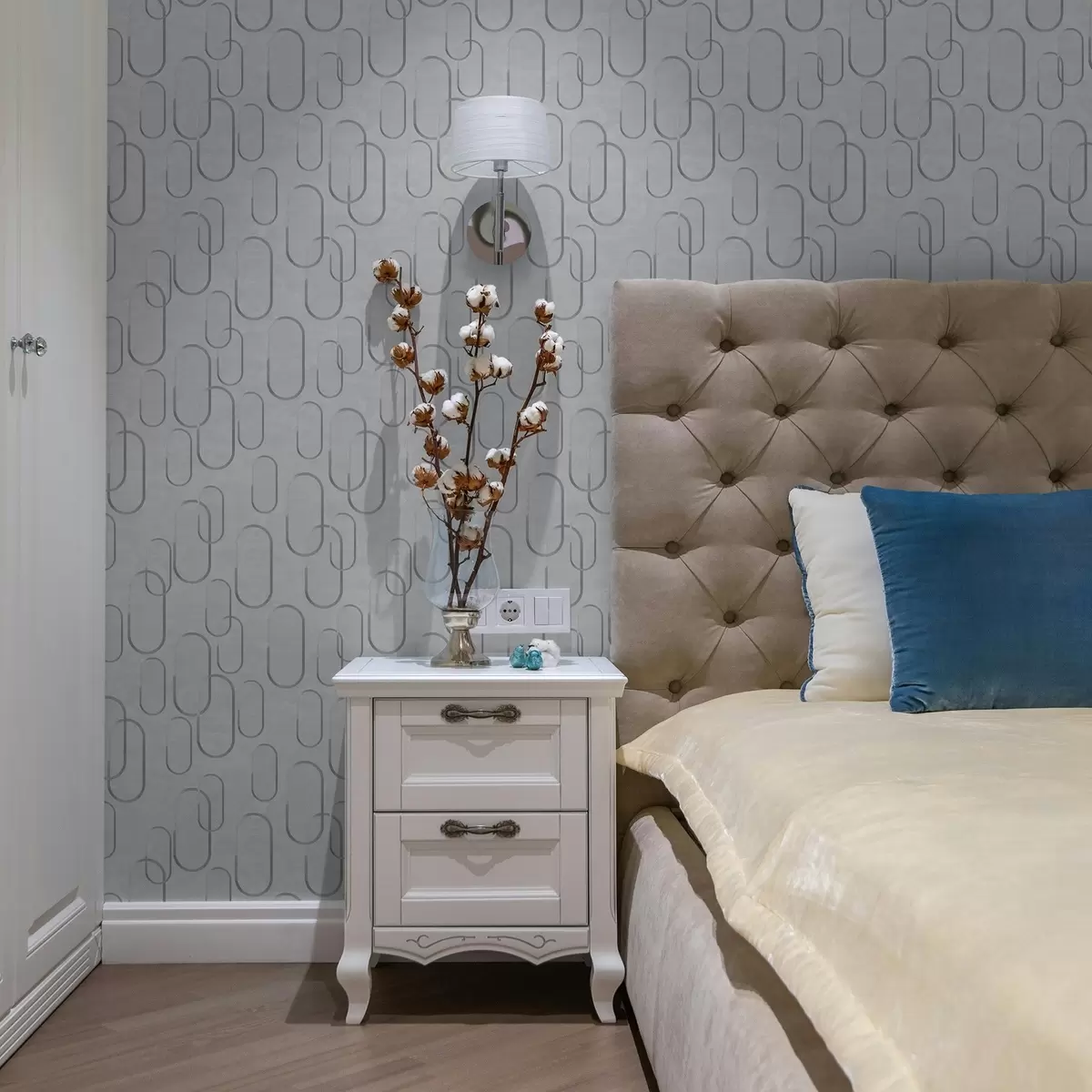 Papel pintado Fondo claro con óvalos alargados, contornos grises. a00921