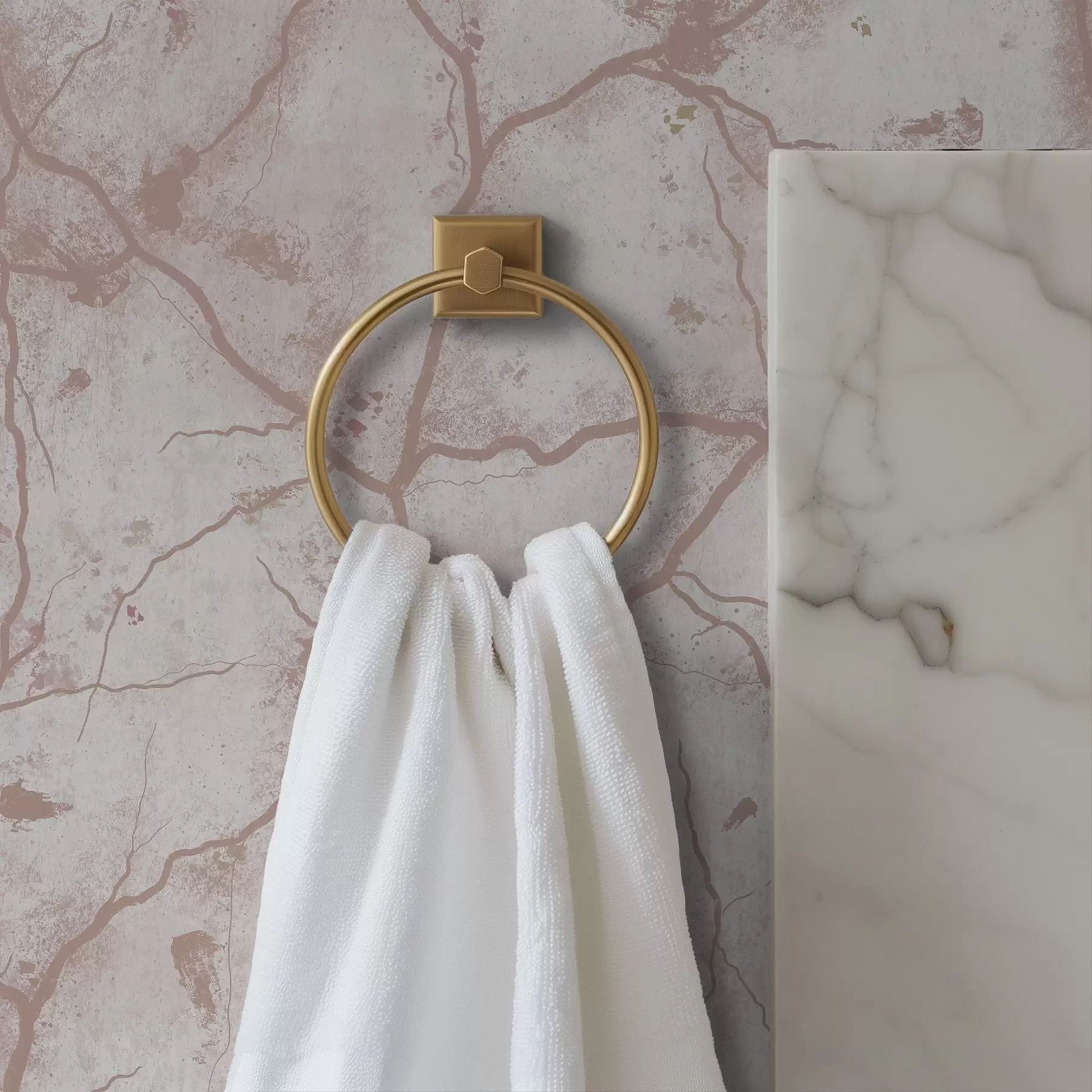 murales de pared Hormigón ligero con un encaje de grietas y manchas rosadas. a00987