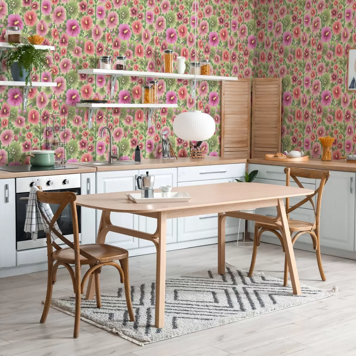 Papel pintado Grandes flores y hojas de hibisco sobre un fondo verde oscuro. a00993