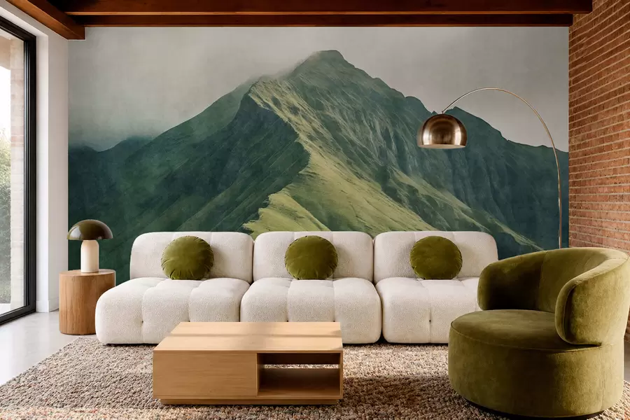 murales de pared Malaquita de montaña con laderas verdes y una cima envuelta en una suave bruma w05820