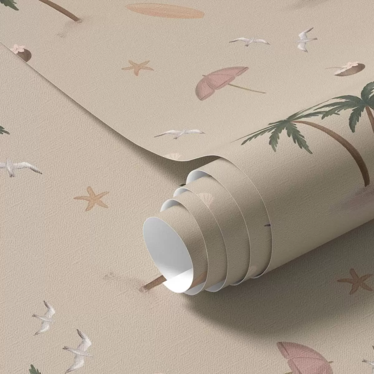 Papel pintado Palmeras tropicales, pájaros y sombrillas rosas sobre un fondo beige a01280v2